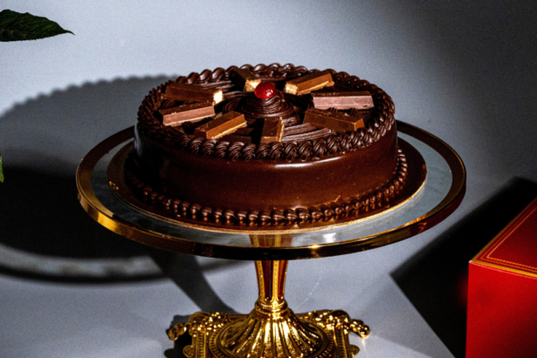 buttercream_cakes_1__2 KitKat Chocolate Cake