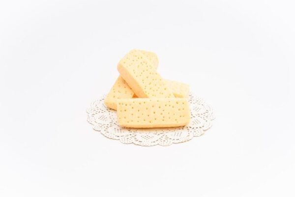dsc01559 Old English Biscuit